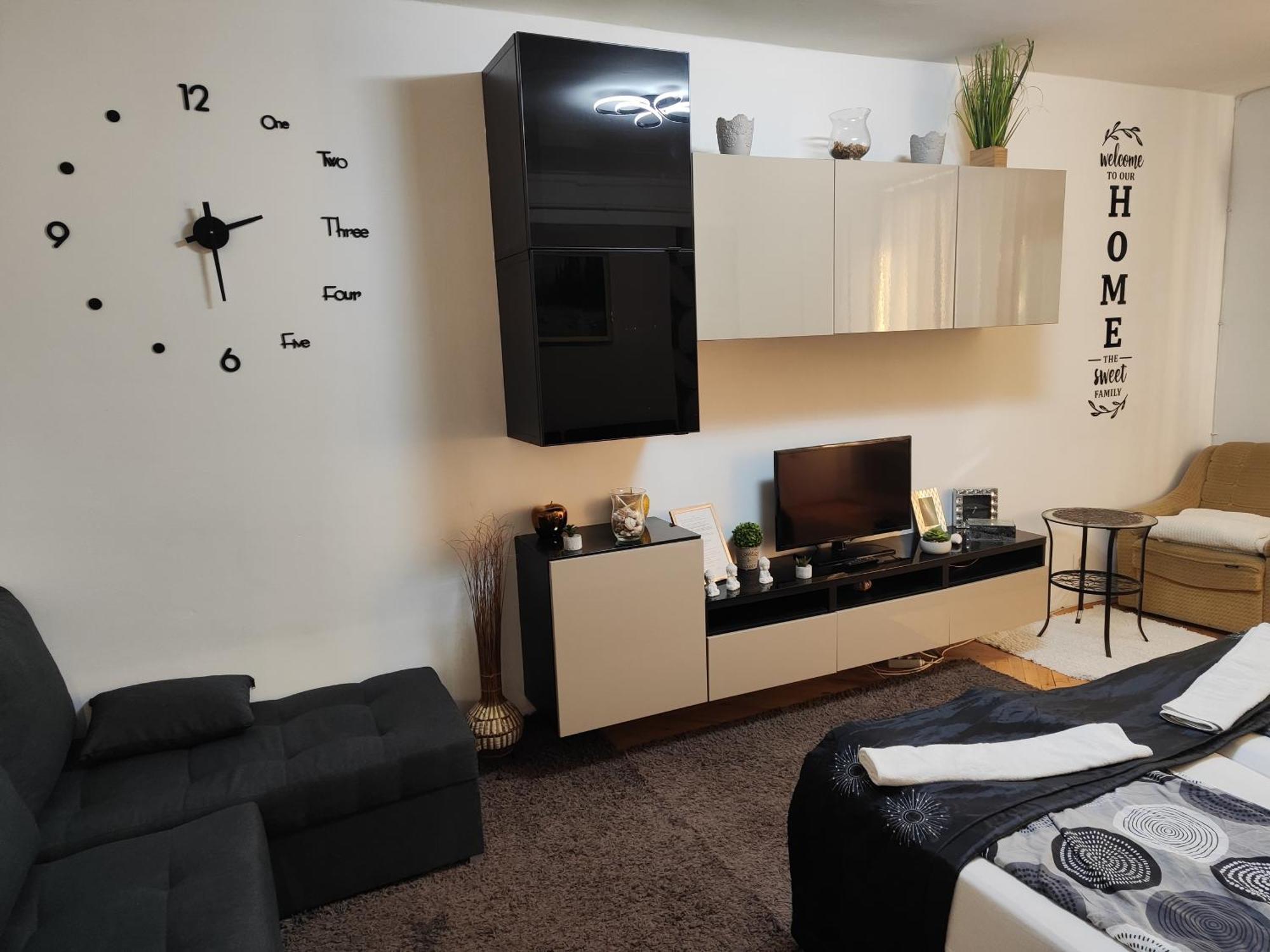 Heni Apartman Nagykanizsa Zewnętrze zdjęcie