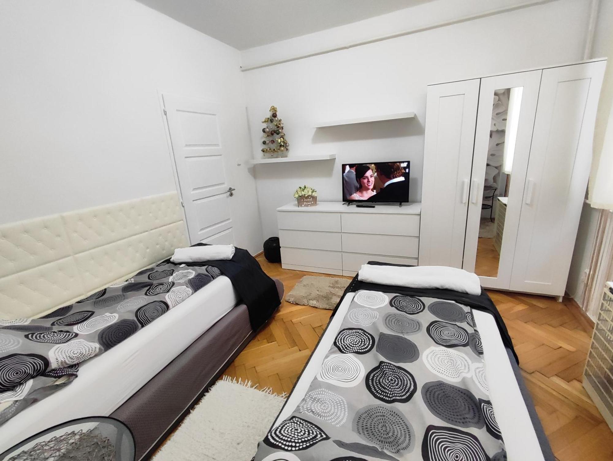 Heni Apartman Nagykanizsa Zewnętrze zdjęcie