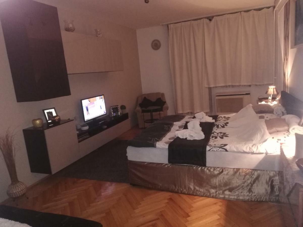 Heni Apartman Nagykanizsa Zewnętrze zdjęcie