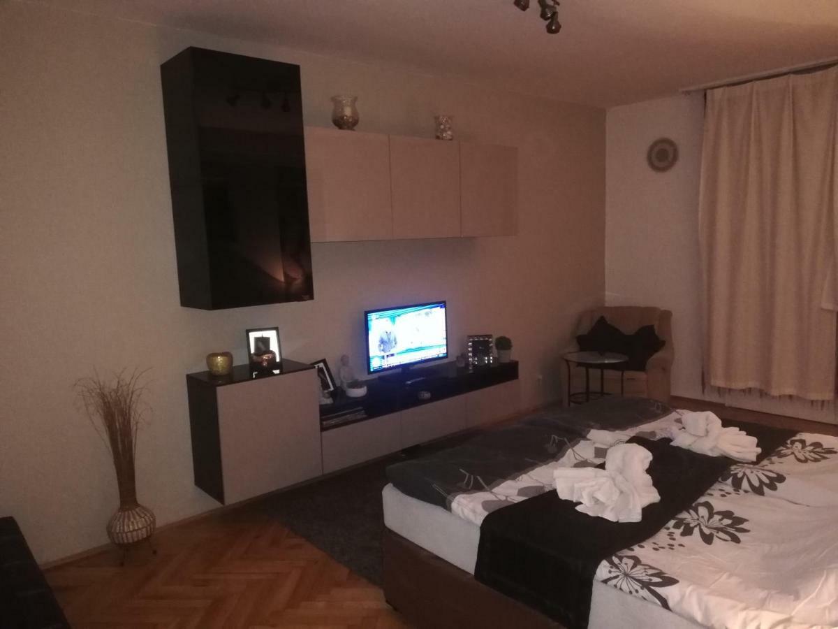 Heni Apartman Nagykanizsa Zewnętrze zdjęcie