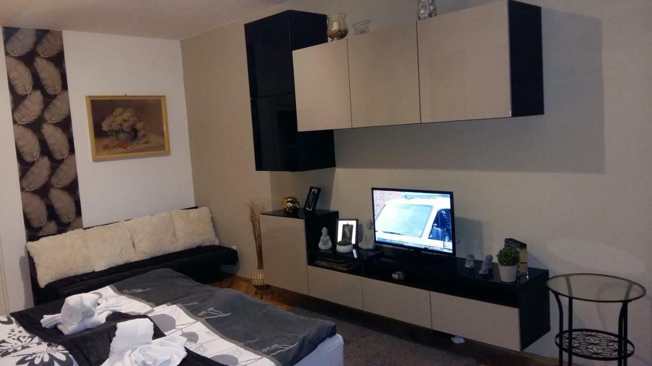 Heni Apartman Nagykanizsa Zewnętrze zdjęcie